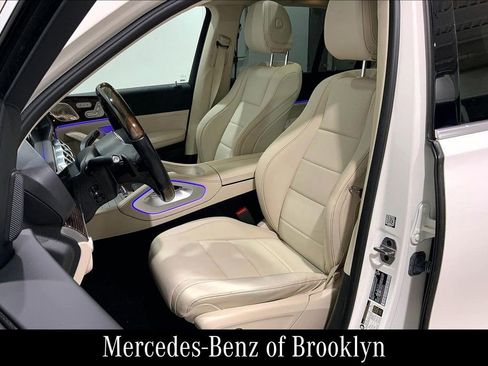 Used 2023 Mercedes-Benz GLE 450 4MATIC image 9