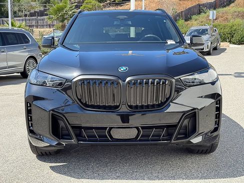 New 2026 BMW X5 xDrive50e w/ M Sport Package AWD/4WD image 2