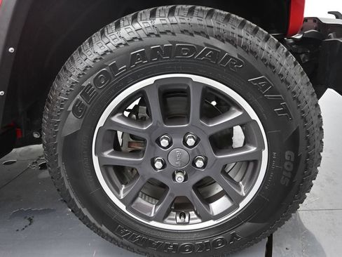 Used 2021 Jeep Gladiator Overland w/ Popular Equipment Package AWD/4WD image 45