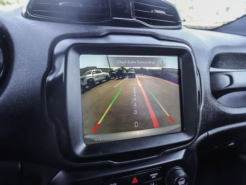Used 2022 Jeep Renegade Altitude AWD/4WD image 29