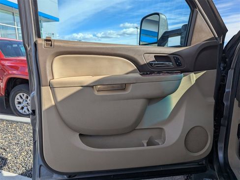 Used 2013 GMC Sierra 2500 SLT w/ SLT Convenience Package image 9