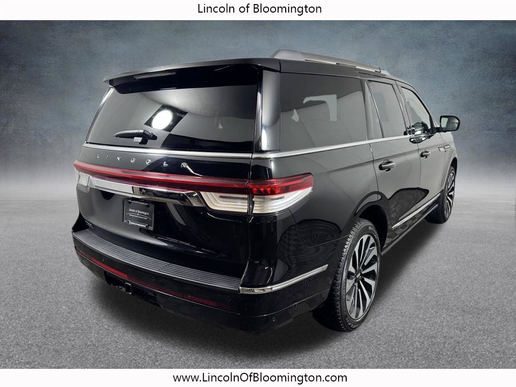 Used 2023 Lincoln Navigator Reserve AWD/4WD image 8