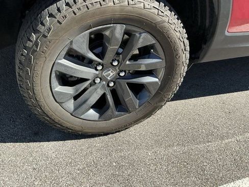 Used 2025 Honda Ridgeline Sport image 19