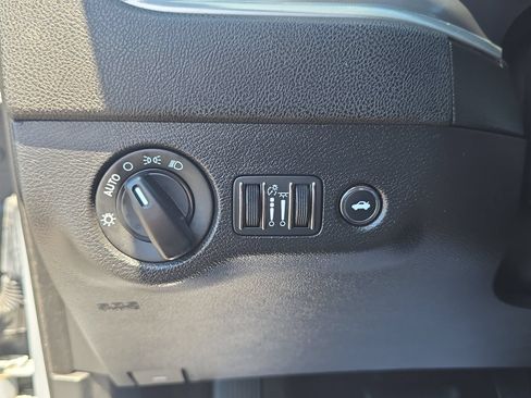 Used 2021 Dodge Charger SXT RWD image 20