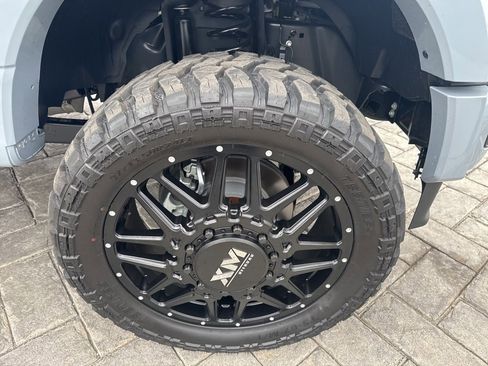 Used 2026 Ford F450 Platinum w/ FX4 Off-Road Package image 4