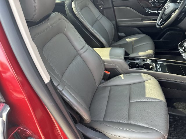 Used 2024 Lincoln Corsair AWD w/ Equipment Group 101A image 35