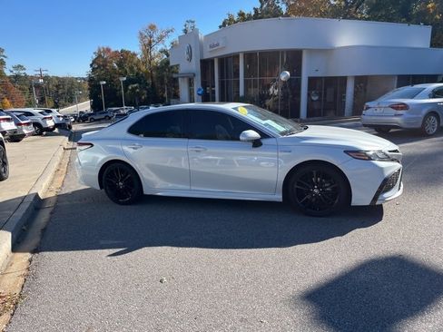 Used 2021 Toyota Camry XSE image 2