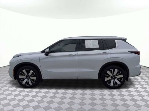 Used 2025 Mitsubishi Outlander SEL FWD image 7