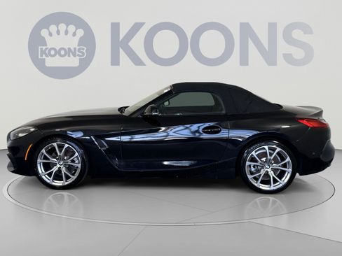 Used 2020 BMW Z4 sDrive30i w/ Convenience Package RWD image 2