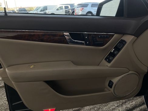 Used 2010 Mercedes-Benz C 300 4MATIC Sedan image 15