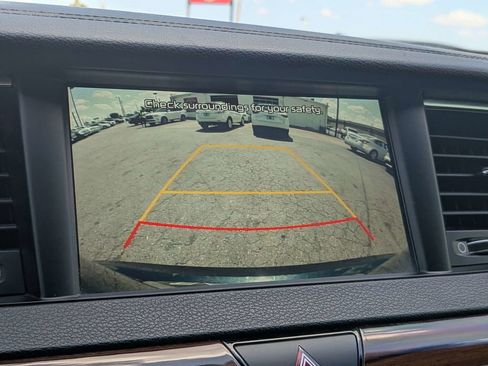 Used 2017 Kia Cadenza Premium w/ Luxury Package FWD image 21