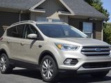 Used 2017 Ford Escape Titanium image 4