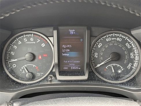 Used 2019 Toyota Tacoma TRD Off-Road image 29