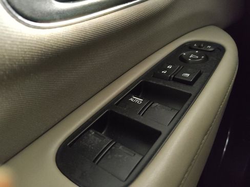 Used 2016 Honda HR-V EX image 27