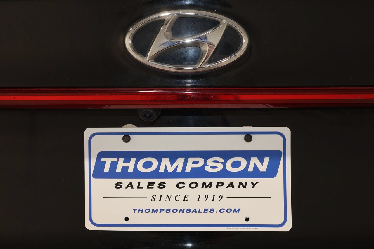 Used 2023 Hyundai Santa Fe SEL w/ Premium Package FWD image 36