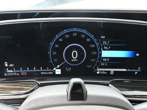 Used 2022 Cadillac Escalade Premium Luxury w/ Touring Package image 34