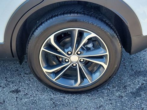 Used 2023 Buick Encore GX Select w/ Safety Package II FWD image 5