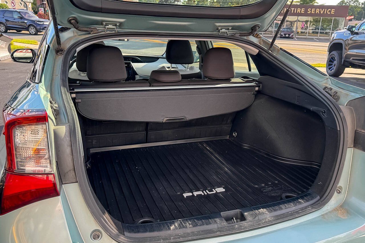Used 2019 Toyota Prius LE FWD image 16
