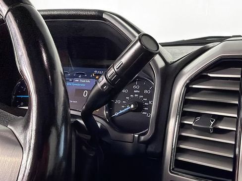 Used 2019 Ford F250 Platinum w/ Platinum Ultimate Package AWD/4WD image 17