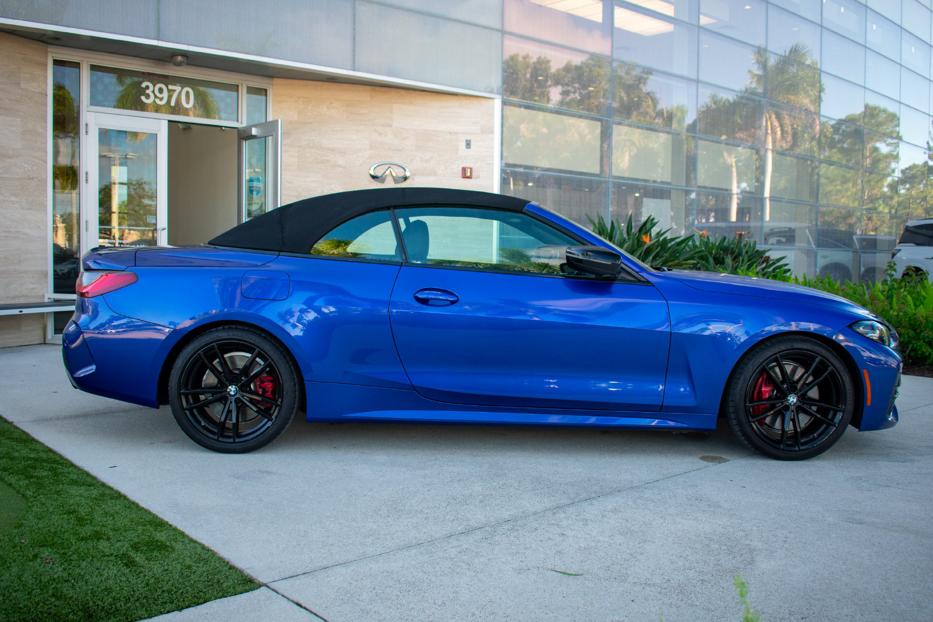 Used 2022 BMW 430i Convertible w/ M Sport Package RWD image 14