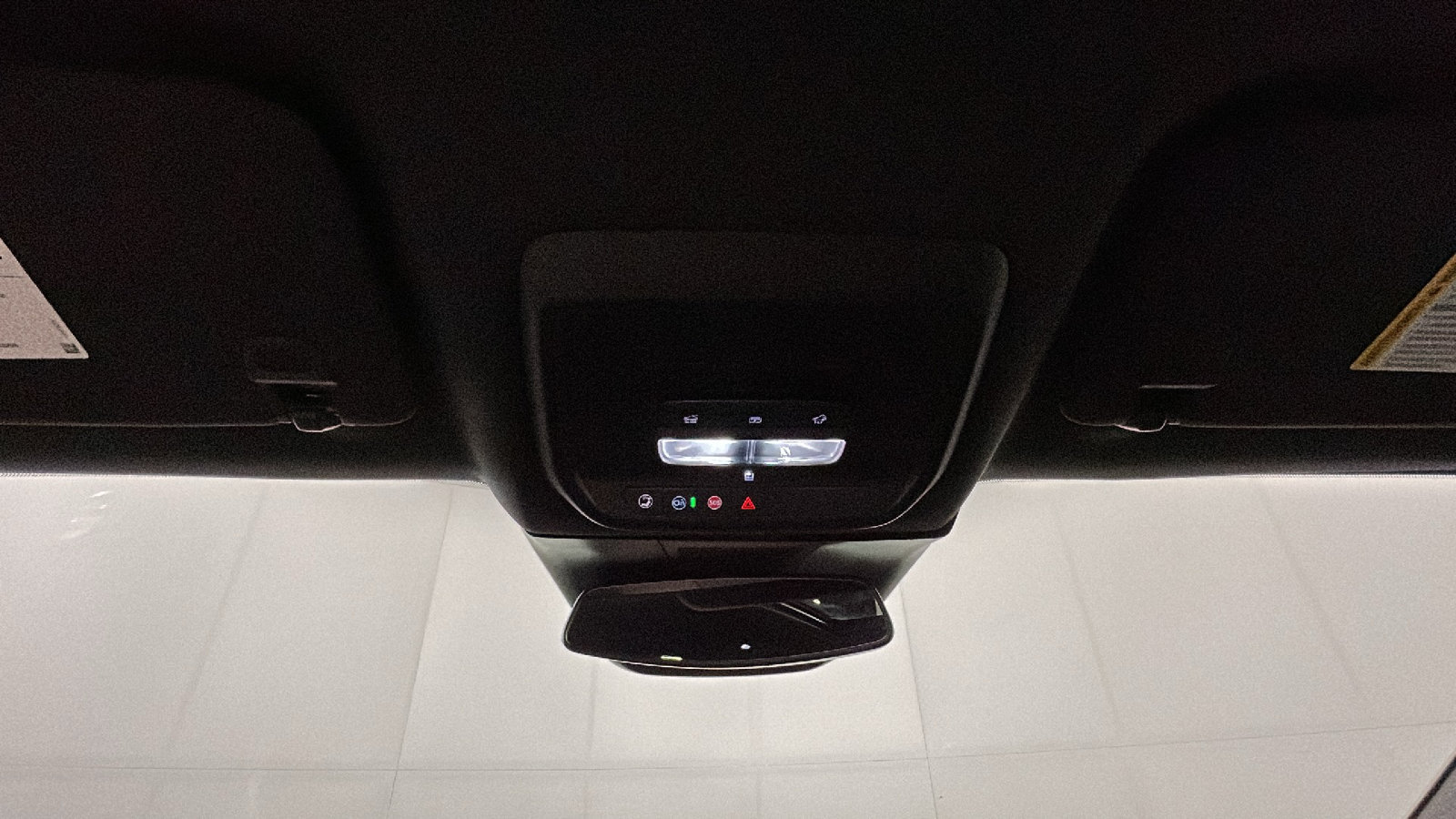 Used 2024 Chevrolet Blazer EV LT AWD/4WD image 29