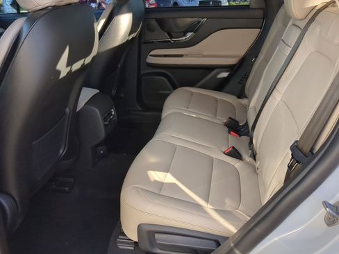 New 2026 Lincoln Corsair Premiere image 21