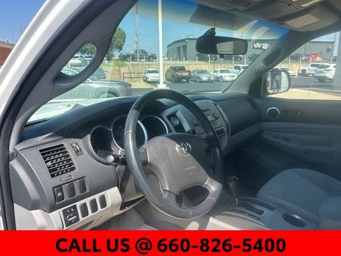 Used 2006 Toyota Tacoma PreRunner w/ SR5 Pkg #2 RWD image 10