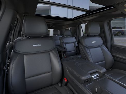New 2026 Ford Expedition Platinum w/ Stealth Appearance Package AWD/4WD image 10