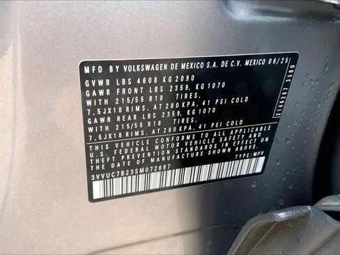 Used 2025 Volkswagen Taos SE image 58