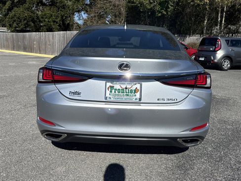 Used 2025 Lexus ES 350 w/ Premium Package image 4