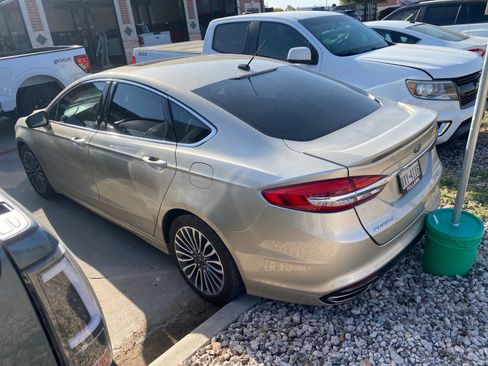 Used 2017 Ford Fusion Titanium FWD image 21