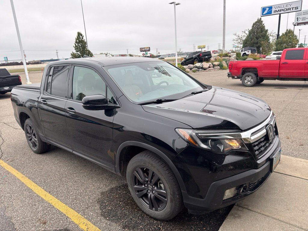 Used 2020 Honda Ridgeline Sport image 2