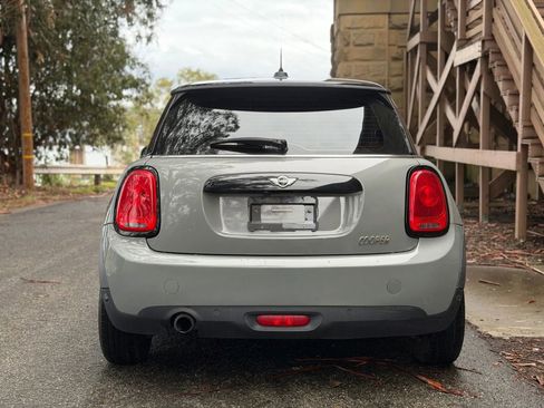 Used 2018 MINI Cooper 2-Door Hardtop image 26