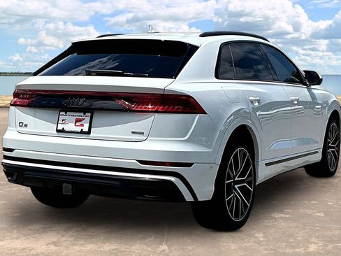 Used 2020 Audi Q8 Premium Plus w/ Premium Plus Package AWD/4WD image 4
