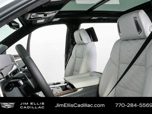 New 2026 Cadillac Escalade Platinum Sport w/ LPO, ONYX Package AWD/4WD image 5