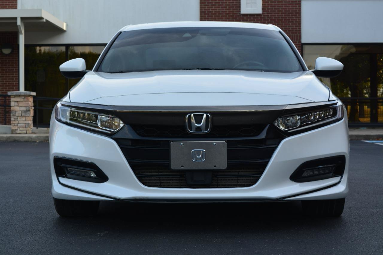 Used 2019 Honda Accord Sport image 2