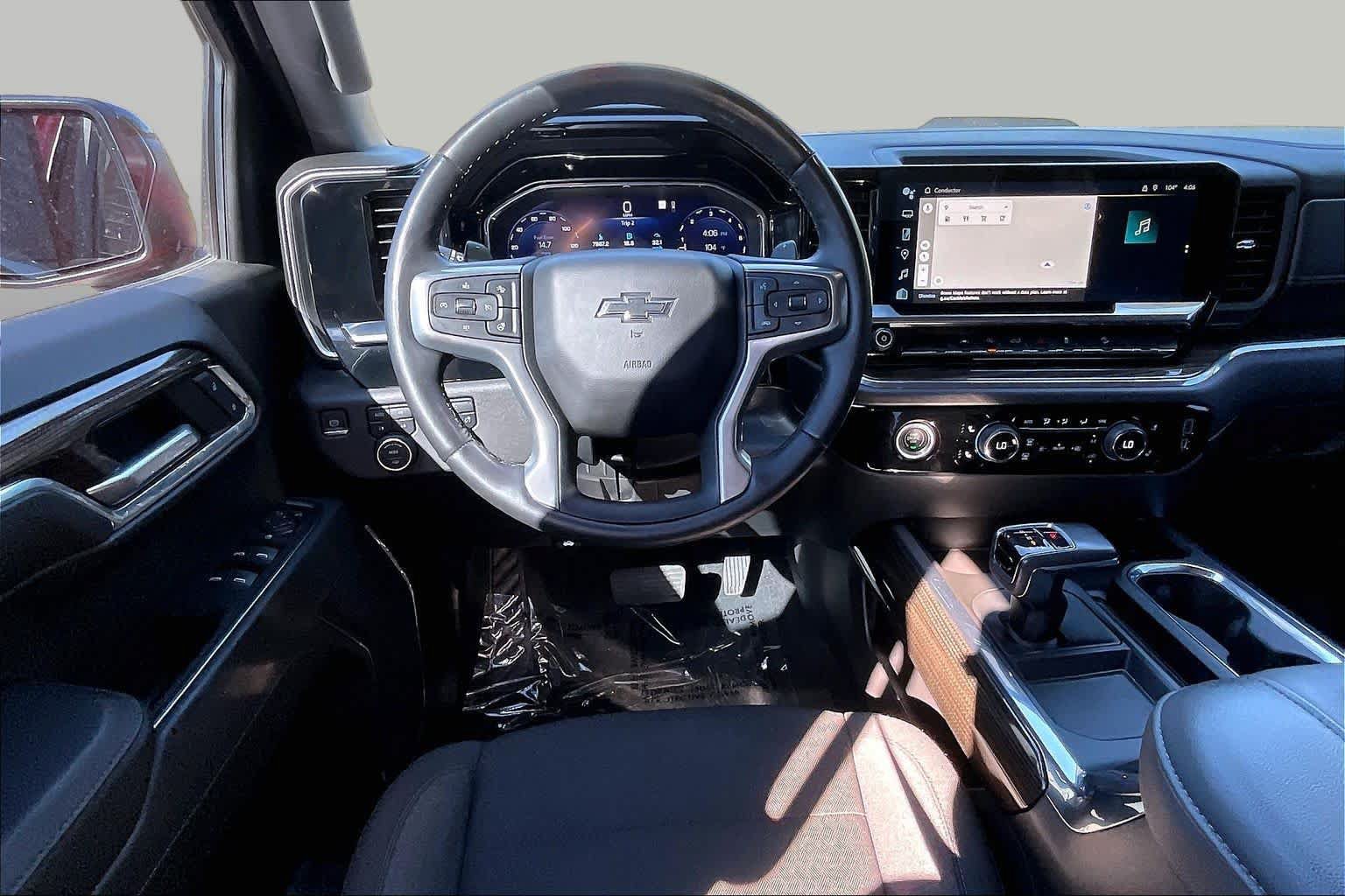 Used 2022 Chevrolet Silverado 1500 LT Trail Boss AWD/4WD image 6