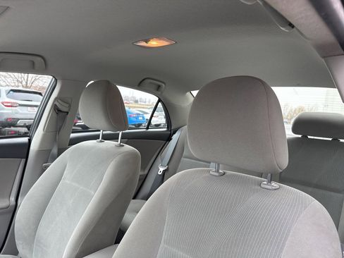 Used 2012 Toyota Corolla LE image 6
