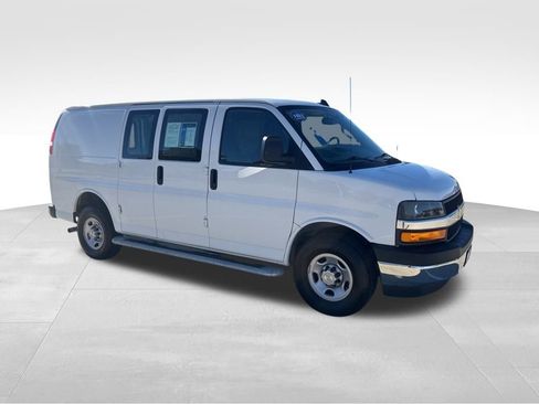 Used 2023 Chevrolet Express 2500 w/ Driver Convenience Package image 9
