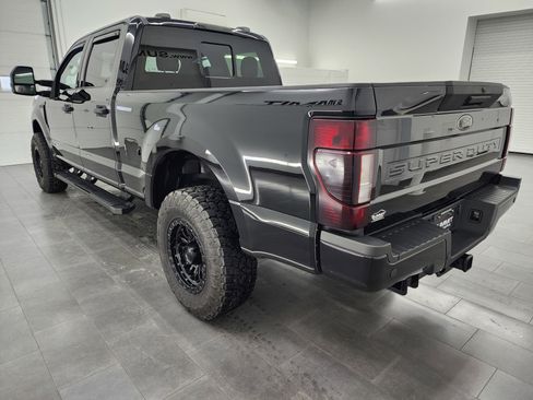Used 2022 Ford F250 XLT w/ Black Appearance Package image 6