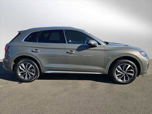 Certified 2025 Audi Q5 2.0T Premium image 2