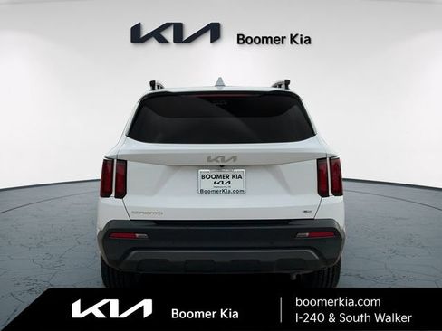 Certified 2023 Kia Sorento X-Line EX AWD/4WD image 6