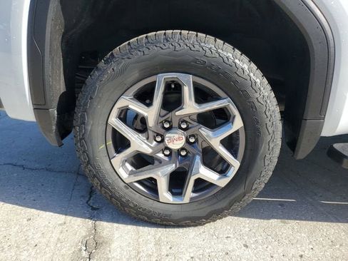 New 2026 GMC Sierra 1500 SLT w/ SLT Premium Plus Package image 6