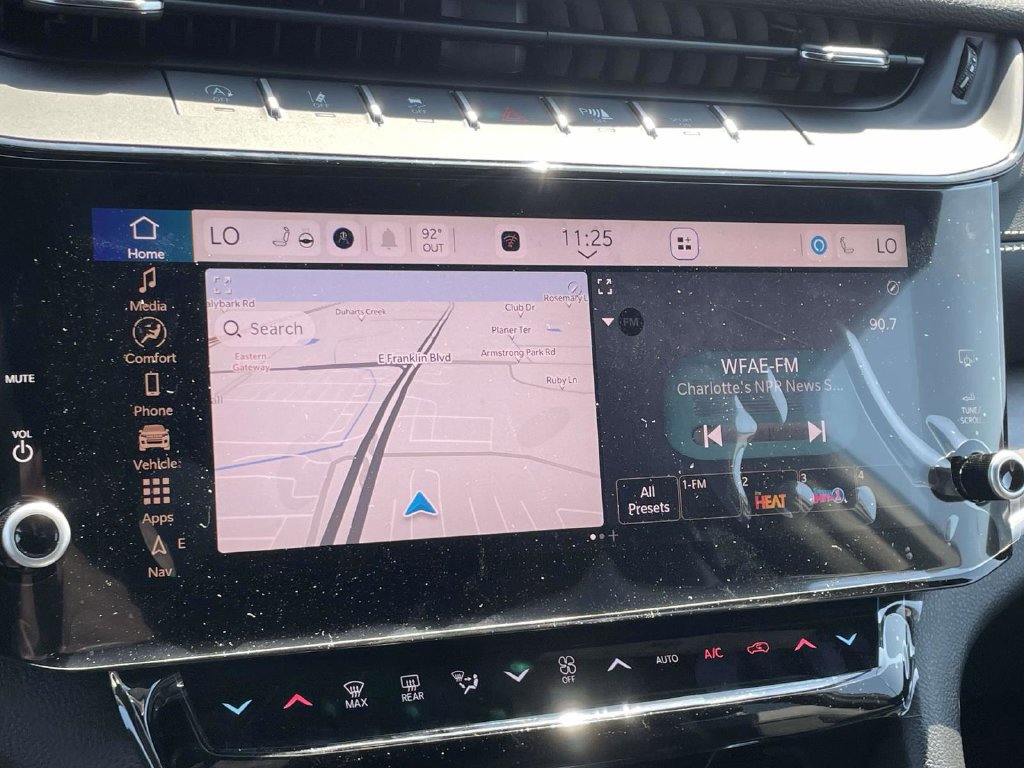 New 2027 Jeep Grand Cherokee Altitude RWD image 37