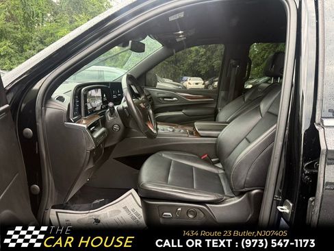 Used 2023 Cadillac Escalade ESV Luxury AWD/4WD image 12