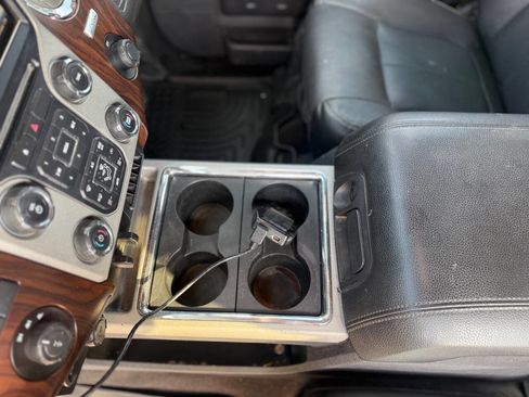 Used 2015 Ford F250 Lariat w/ Lariat Ultimate Package image 17