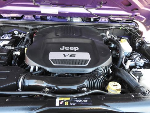 Used 2018 Jeep Wrangler Unlimited Sport S image 17