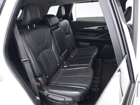 Used 2023 INFINITI QX60 Luxe FWD image 18