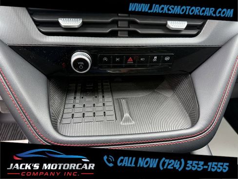 Used 2025 Ford Explorer ST image 29