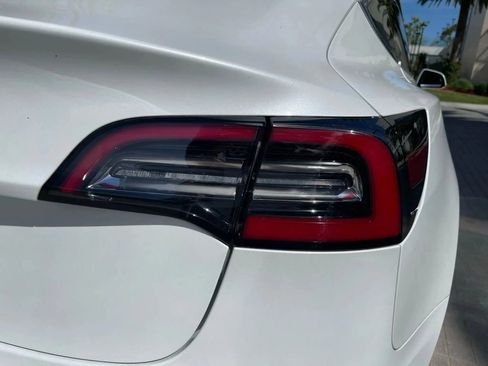 Used 2020 Tesla Model 3 Standard Range Plus RWD image 33